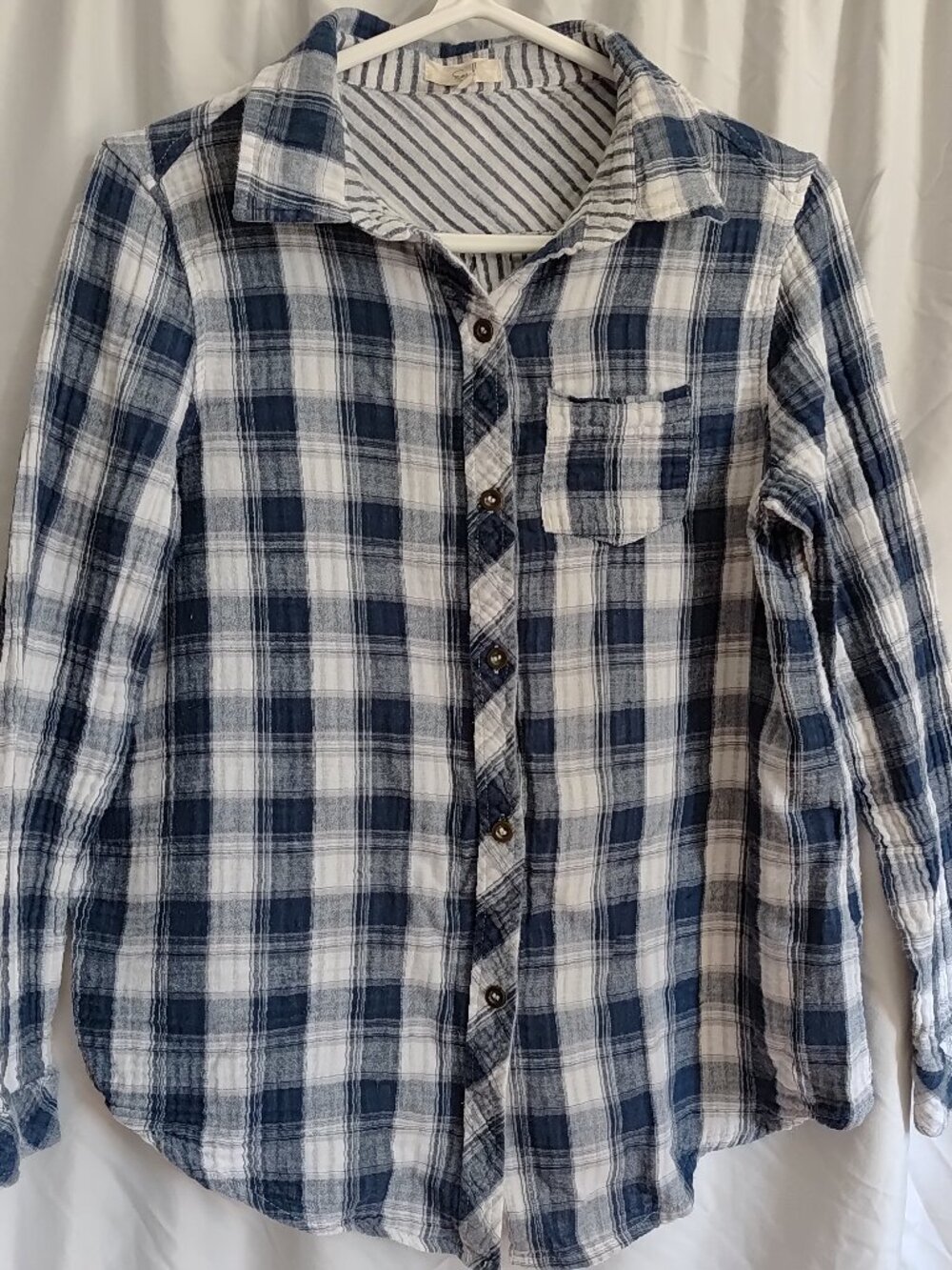 Easel Boho-chic Small Plaid Shirt Plaid Blue and White